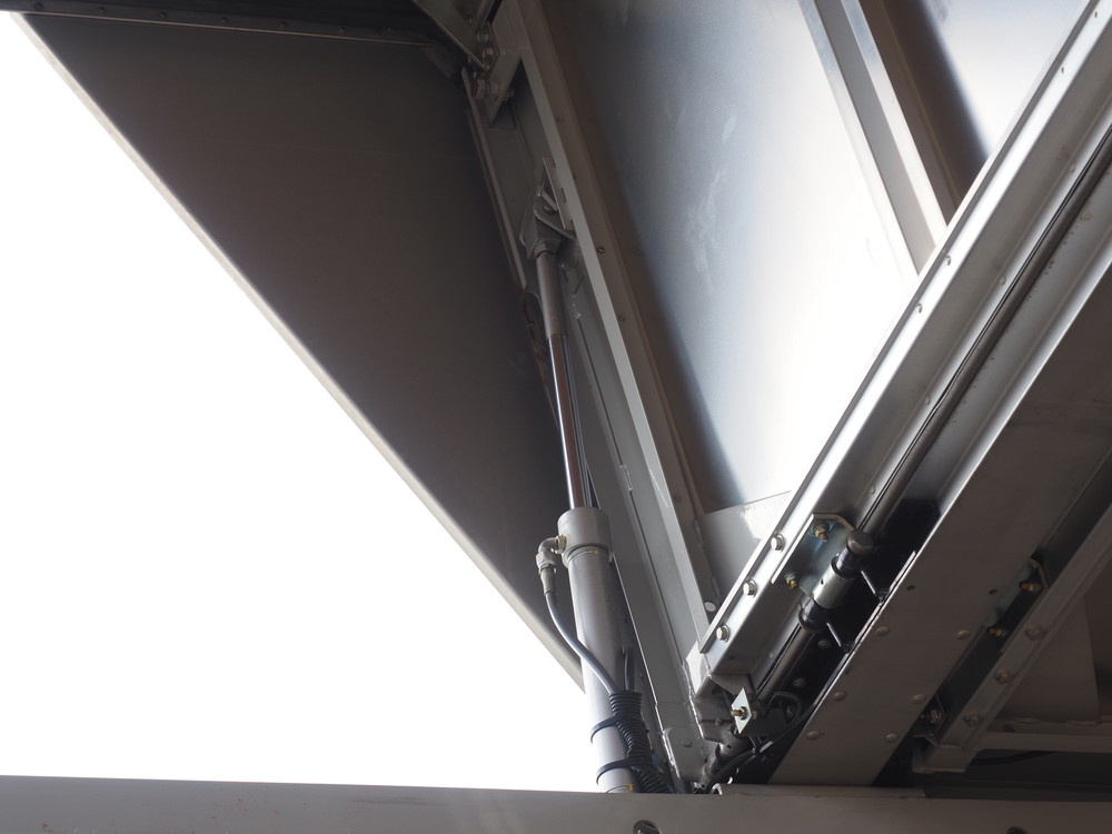 いすゞ フォワード ウイング車 中型 TKG-FRR90S2 年式 H27[写真16]