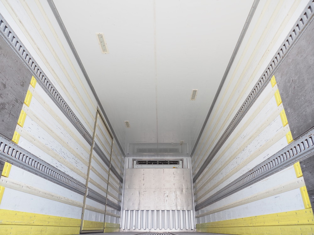 三菱ふそう ファイター 冷凍バン 中増t TKG-FK62FY 年式 H27[写真18]