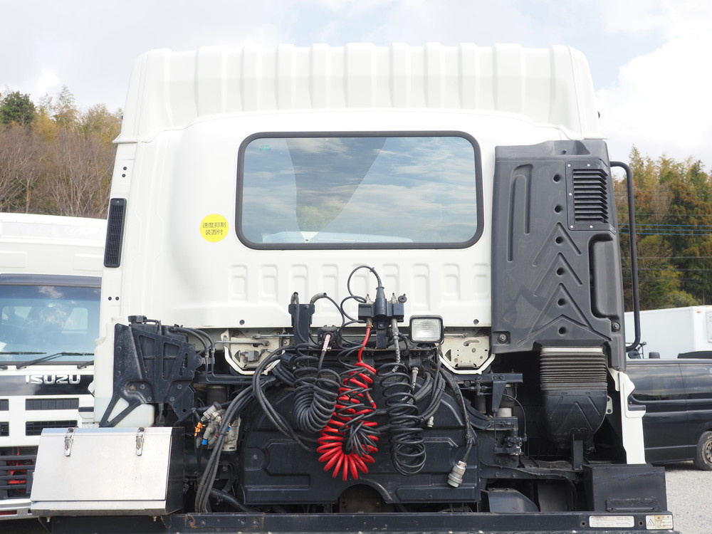 いすゞ ギガ トラクタ 大型 QKG-EXD52BD 年式 H28[写真14]