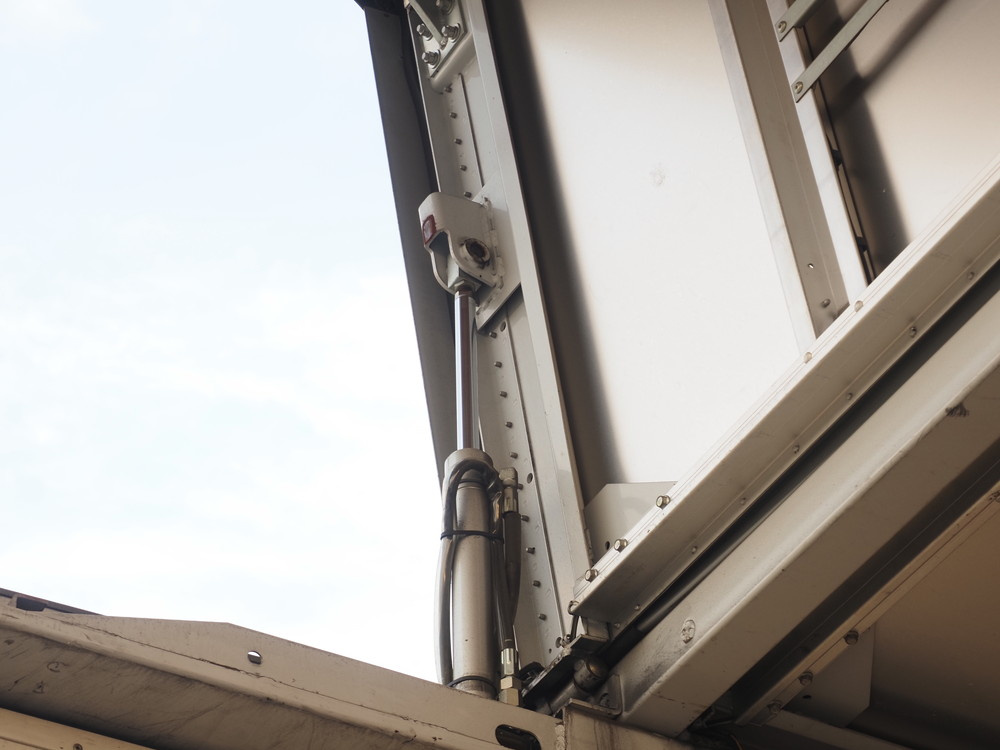 三菱ふそう ファイター ウイング車 中増t LKG-FK65FZ 年式 H23[写真12]