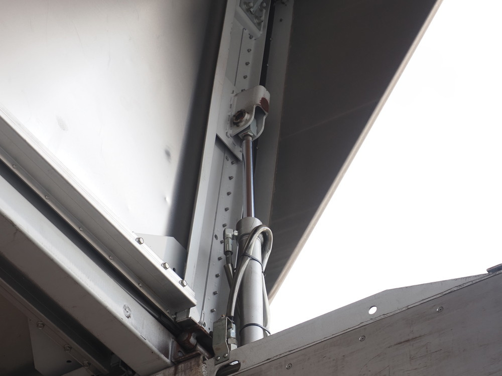 三菱ふそう ファイター ウイング車 中増t LKG-FK65FZ 年式 H23[写真11]