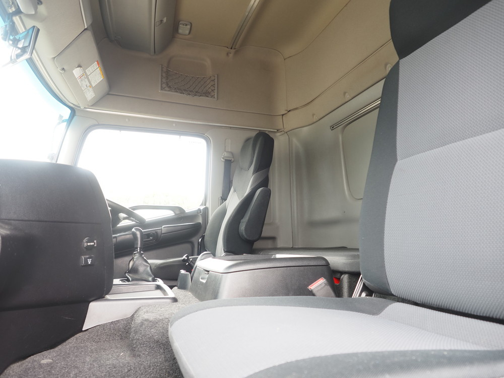 日野 プロフィア ウイング車 大型 QPG-FW1EXEG 年式 H29[写真31]