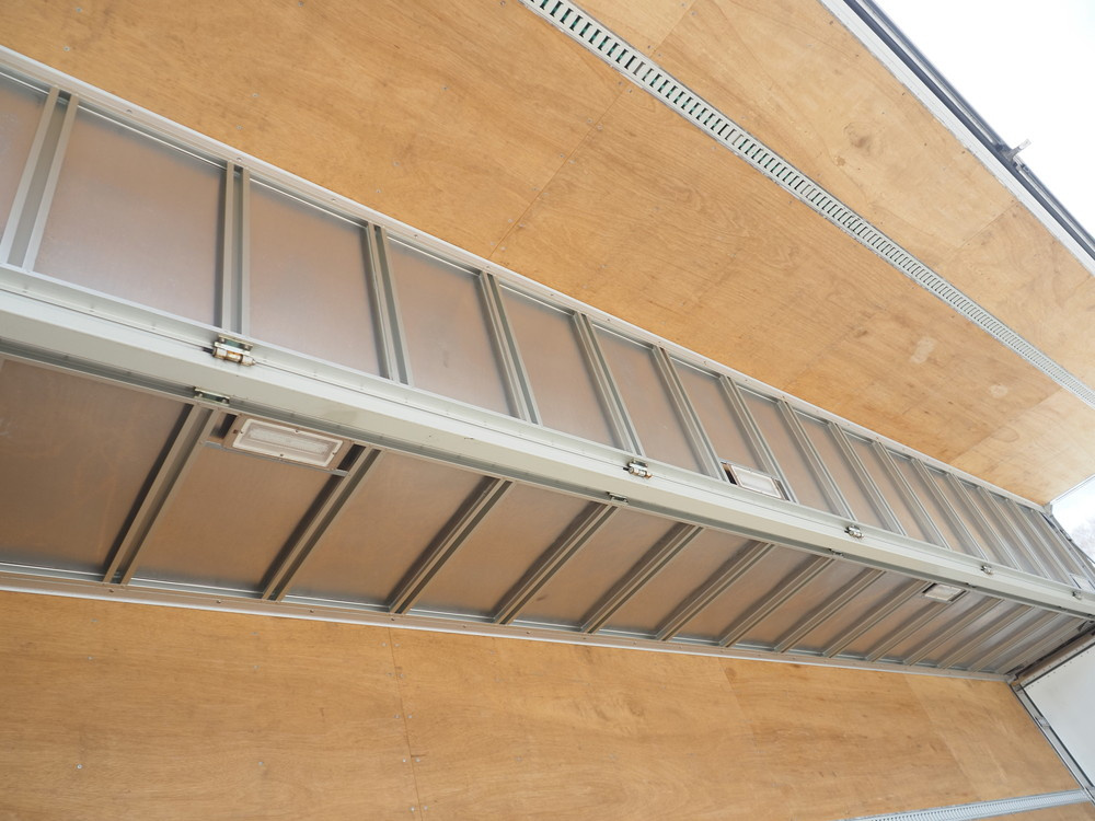 いすゞ ギガ ウイング車 大型 2PG-CYJ77C 年式 R1[写真24]