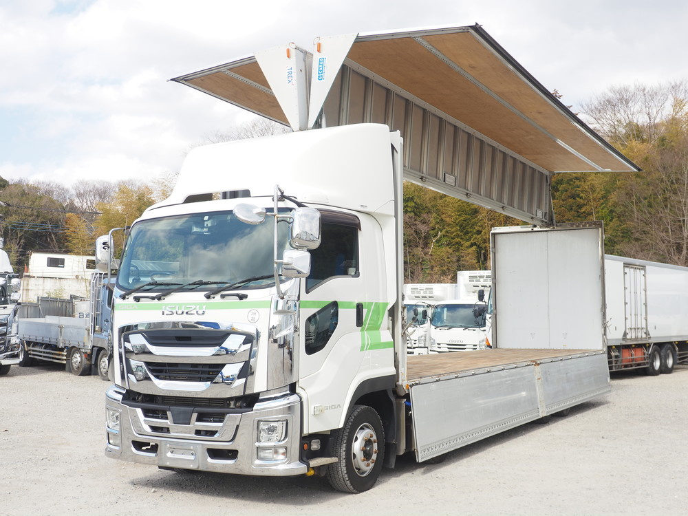 いすゞ ギガ ウイング車 大型 2PG-CYJ77C 年式 R1[写真03]