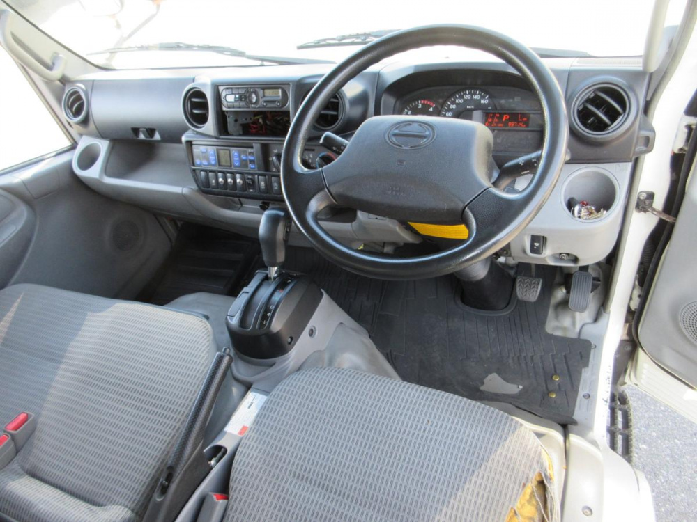 日野 デュトロ 冷凍バン 小型 TPG-XZU605M 年式 H30[写真17]