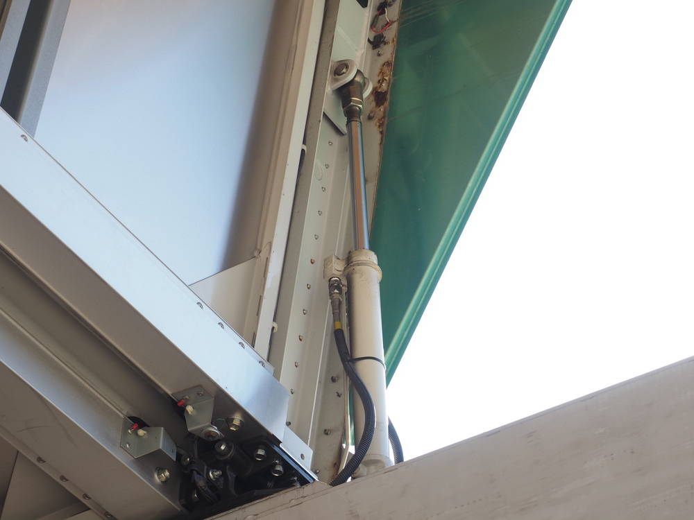 日野 レンジャープロ ウイング車 中型 TKG-FD7JLAA 年式 H26[写真09]