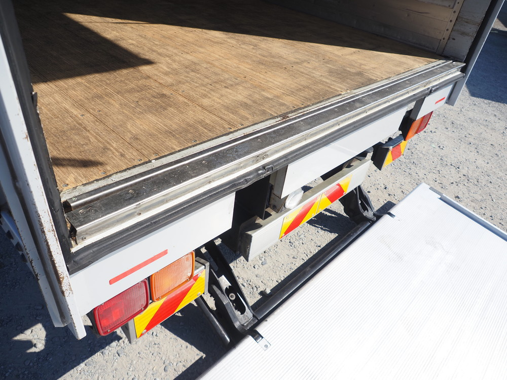 いすゞ フォワード ウイング車 中型 TKG-FRR90S2 年式 H27[写真22]