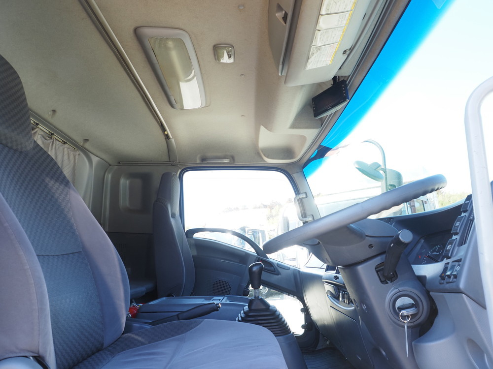 いすゞ フォワード ウイング車 中型 TKG-FRR90S2 年式 H27[写真32]