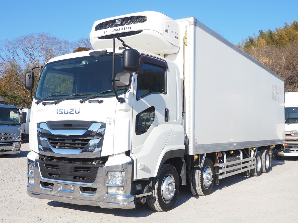 いすゞ ギガ 冷凍バン 大型 QKG-CYJ77B 年式 H29[写真01]
