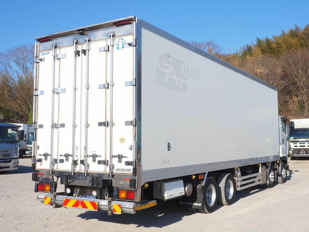 いすゞ ギガ 冷凍バン 大型 QKG-CYJ77B 年式 H29[写真04]