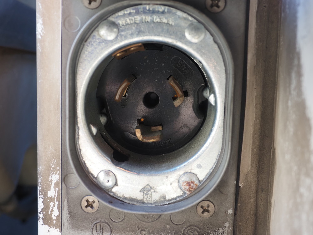 いすゞ ギガ 冷凍バン 大型 QKG-CYJ77B 年式 H29[写真13]