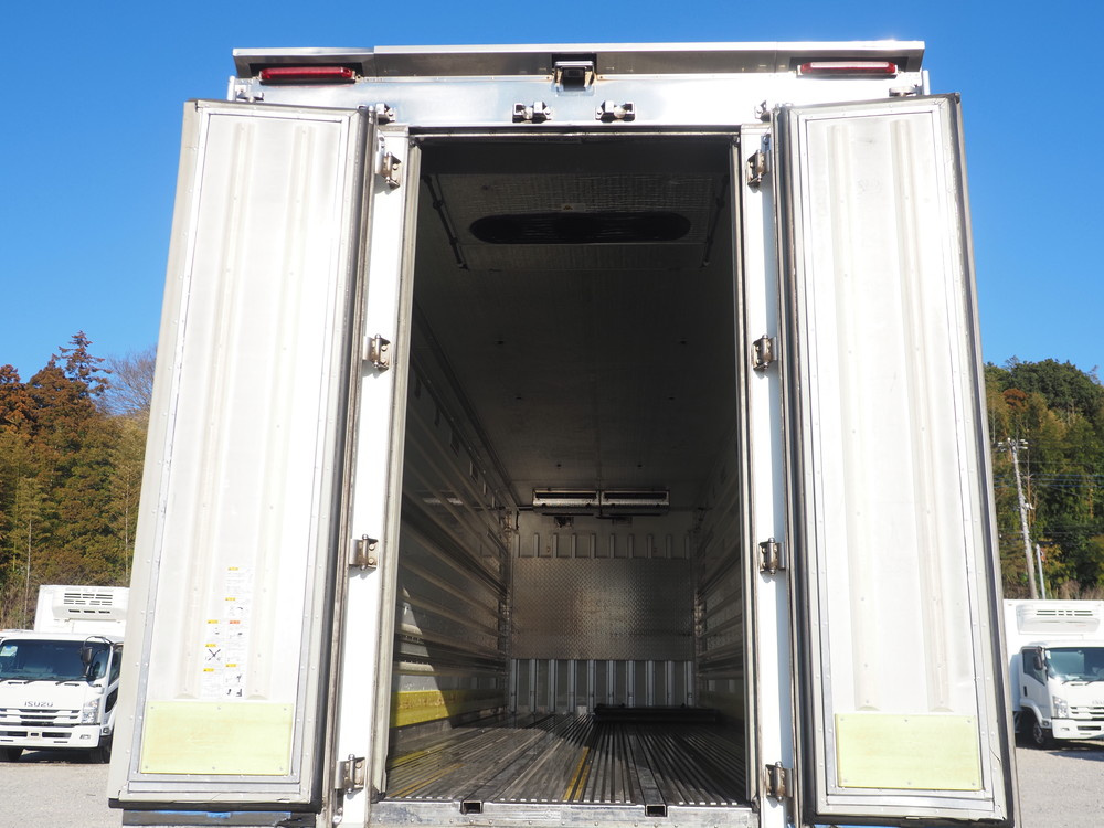 いすゞ ギガ 冷凍バン 大型 QKG-CYJ77B 年式 H29[写真14]
