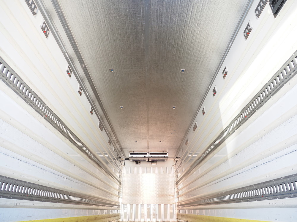 いすゞ ギガ 冷凍バン 大型 QKG-CYJ77B 年式 H29[写真18]