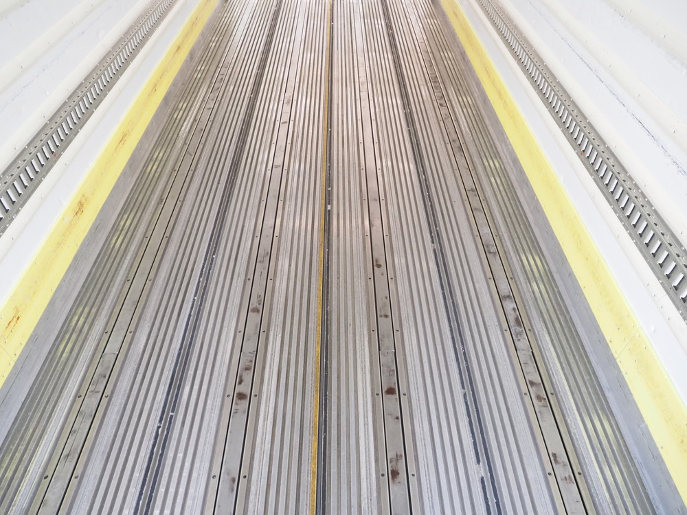 いすゞ ギガ 冷凍バン 大型 QKG-CYJ77B 年式 H29[写真19]