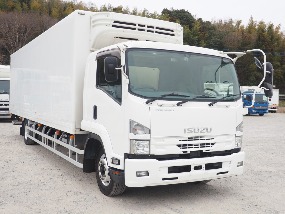 いすゞ フォワード 冷凍バン 中増t 2PG-FTR90V2 年式 R2[写真05]
