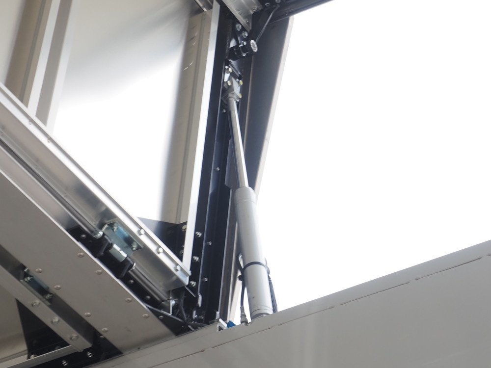 三菱ふそう スーパーグレート ウイング車 大型 2PG-FS84VZ 年式 R7[写真13]