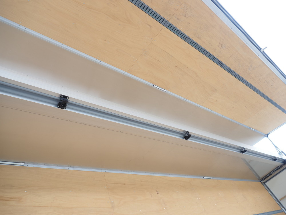 日野 プロフィア ウイング車 大型 2DG-FW1AHG 年式 R3[写真23]