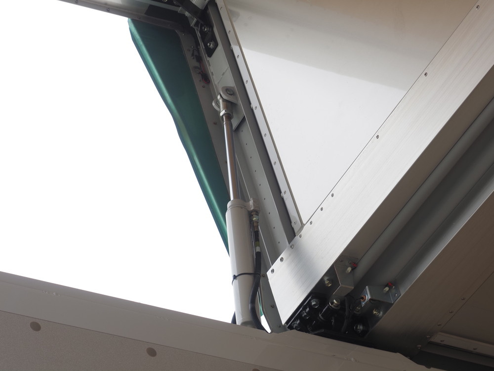 日野 プロフィア ウイング車 大型 2DG-FW1AHG 年式 R3[写真19]