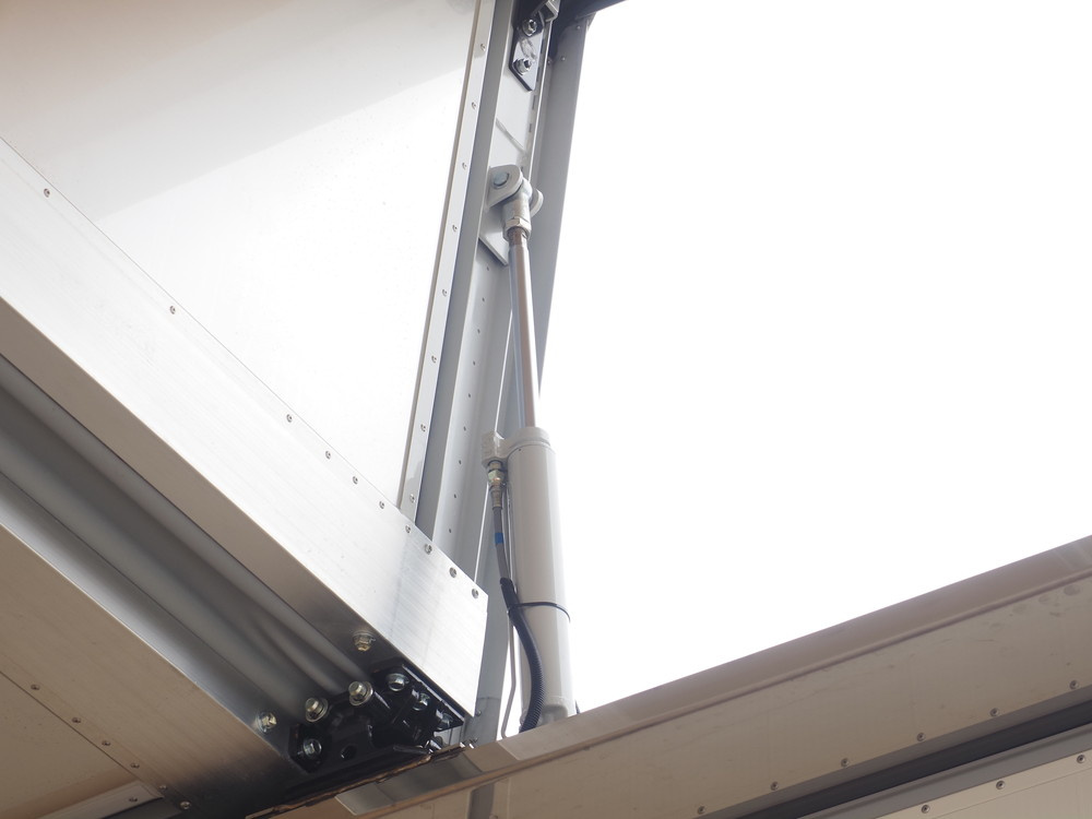 日野 プロフィア ウイング車 大型 2DG-FW1AHG 年式 R3[写真20]