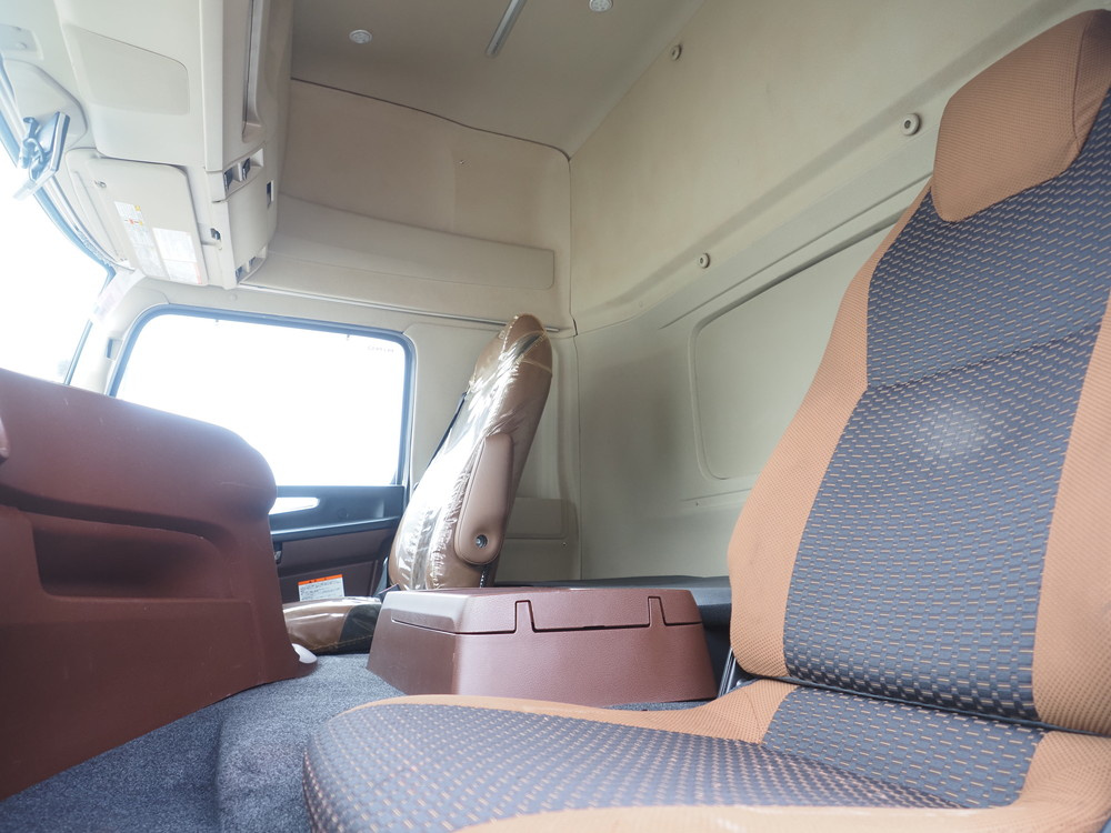 日野 プロフィア ウイング車 大型 2DG-FW1AHG 年式 R3[写真44]