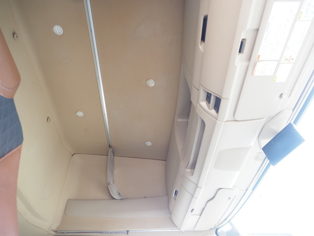 日野 プロフィア ウイング車 大型 2DG-FW1AHG 年式 R1[写真32]