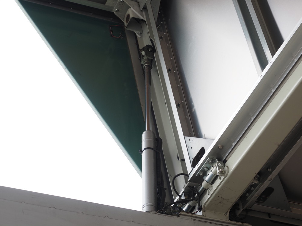 三菱ふそう スーパーグレート ウイング車 大型 QPG-FS64VZ 年式 H29[写真20]