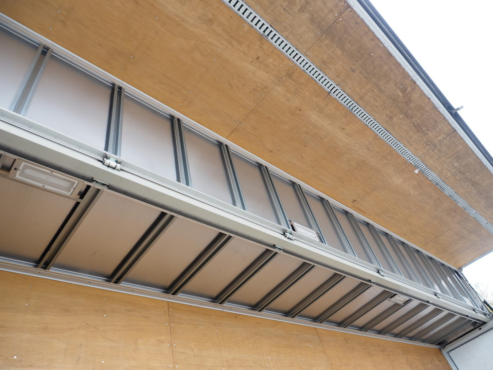 三菱ふそう スーパーグレート ウイング車 大型 QPG-FS64VZ 年式 H29[写真22]