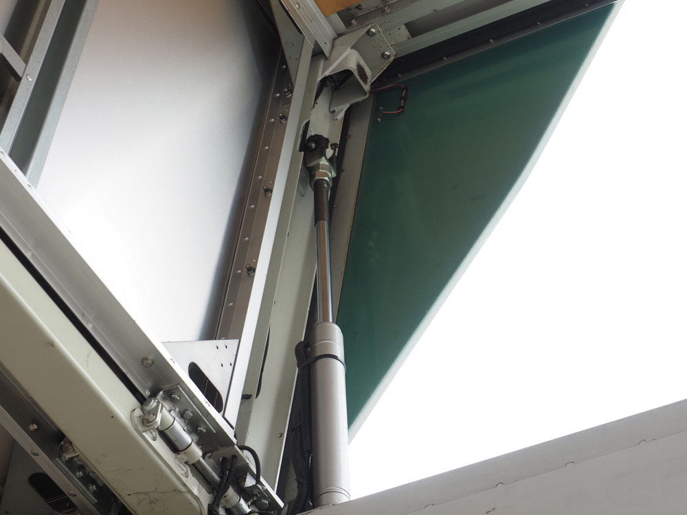 三菱ふそう スーパーグレート ウイング車 大型 QPG-FS64VZ 年式 H29[写真14]