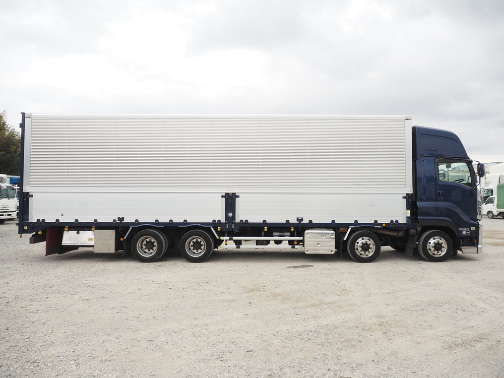 いすゞ ギガ ウイング車 大型 2PG-CYJ77C 年式 R2[写真09]