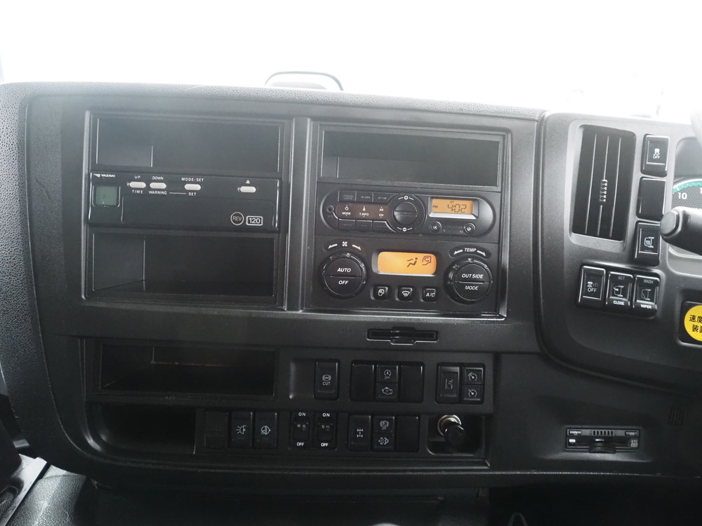 いすゞ ギガ ウイング車 大型 2PG-CYJ77C 年式 R2[写真27]