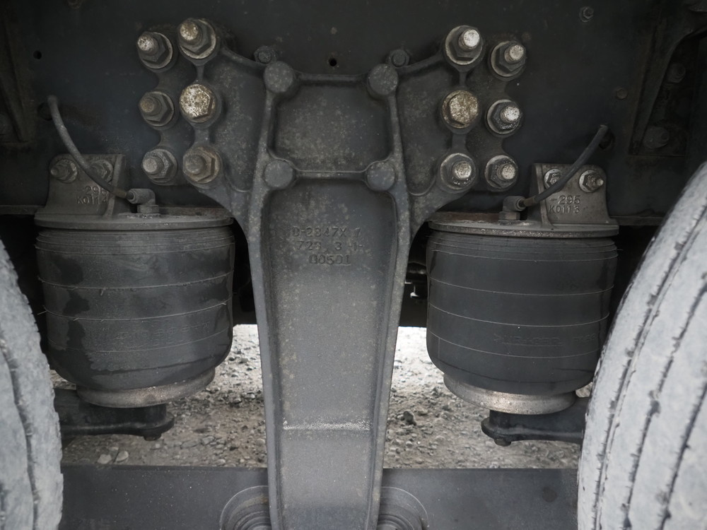 いすゞ ギガ ウイング車 大型 2PG-CYJ77C 年式 R2[写真34]