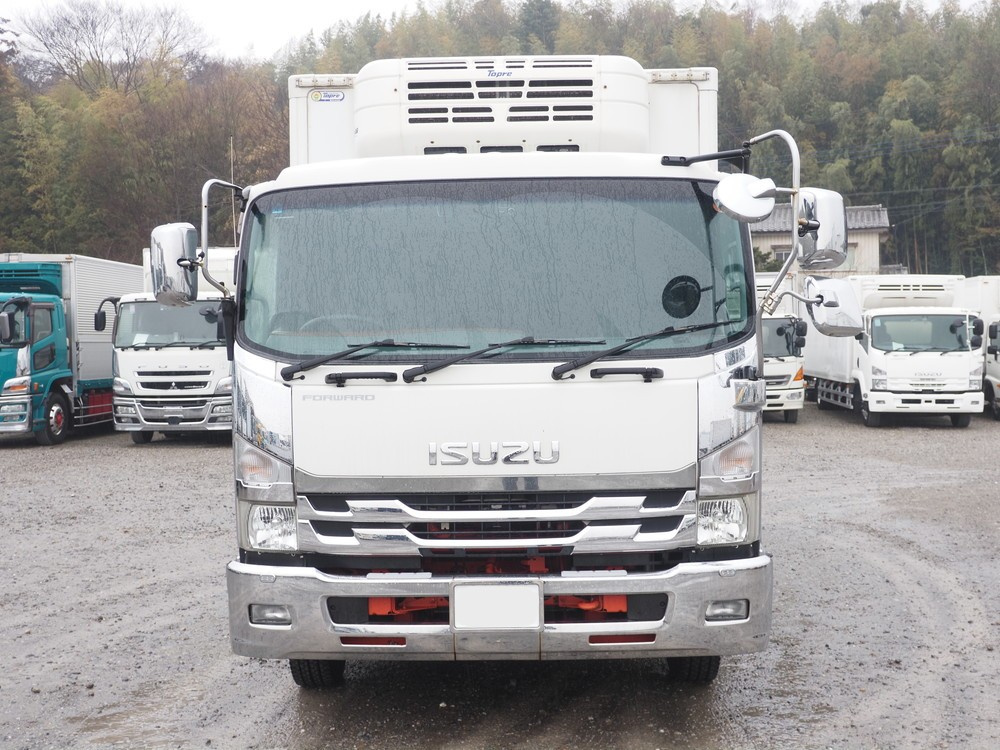 いすゞ フォワード 冷凍バン 中型 TKG-FRR90T2 年式 H29[写真02]