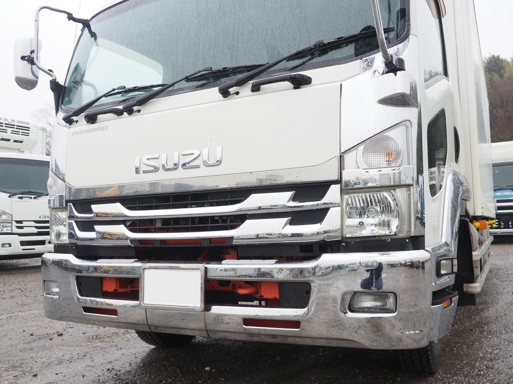 いすゞ フォワード 冷凍バン 中型 TKG-FRR90T2 年式 H29[写真08]