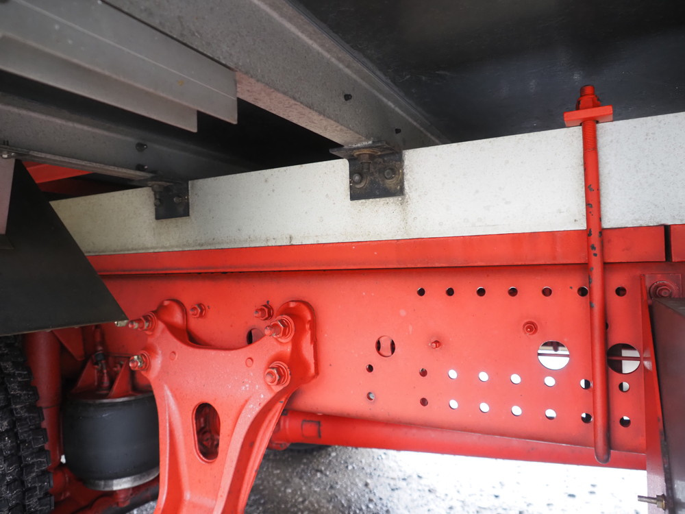 いすゞ フォワード 冷凍バン 中型 TKG-FRR90T2 年式 H29[写真43]