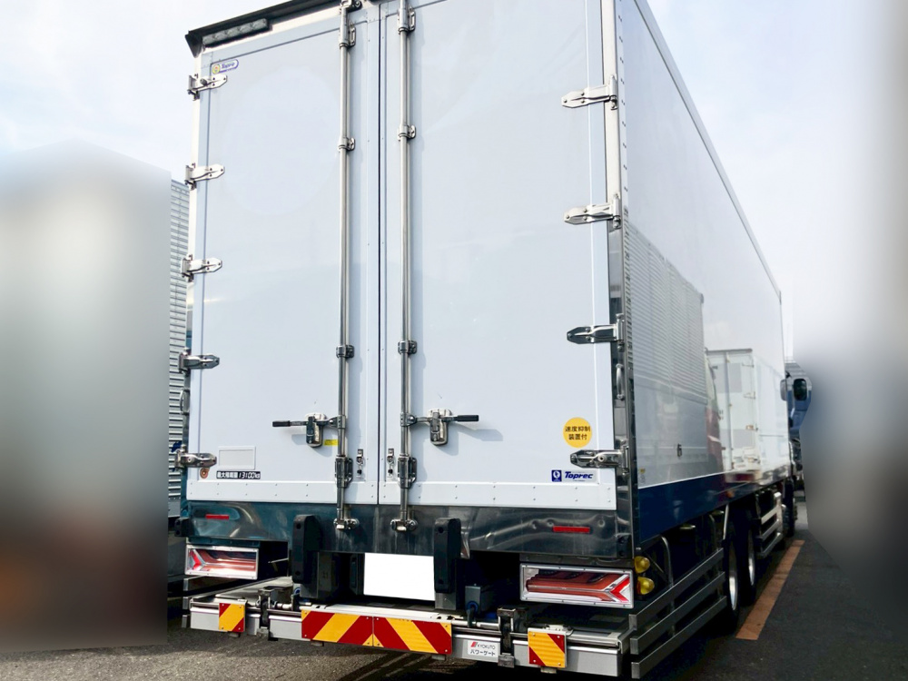 いすゞ ギガ 冷凍バン 大型 2KG-CYJ77C 年式 R3[写真02]