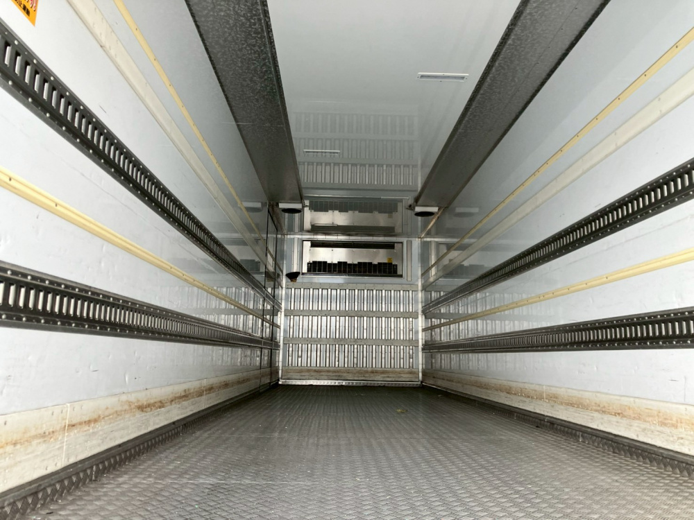 いすゞ ギガ 冷凍バン 大型 2KG-CYJ77C 年式 R3[写真03]