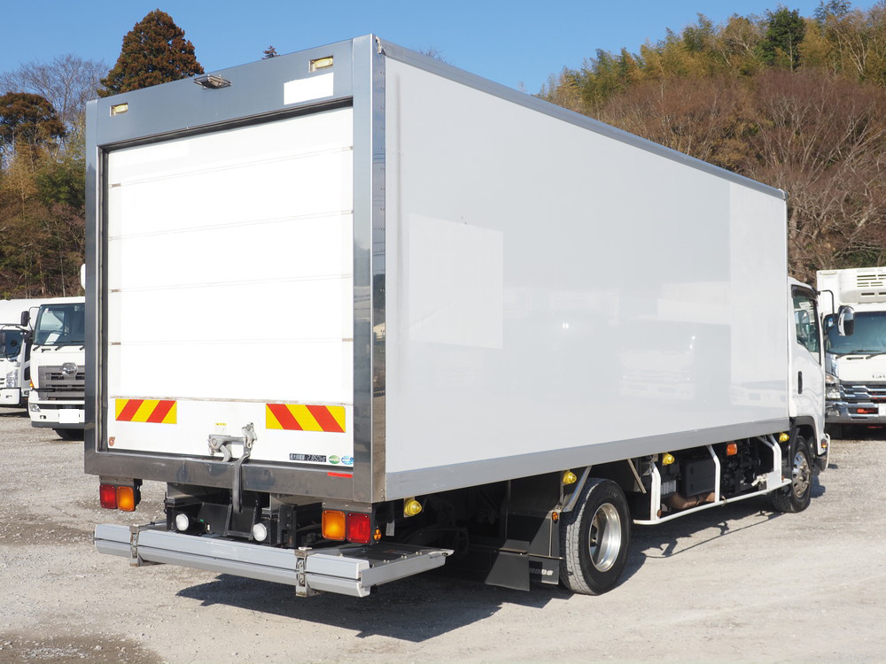 いすゞ フォワード 冷凍バン 中型 2PG-FRR90S1 年式 R2[写真04]