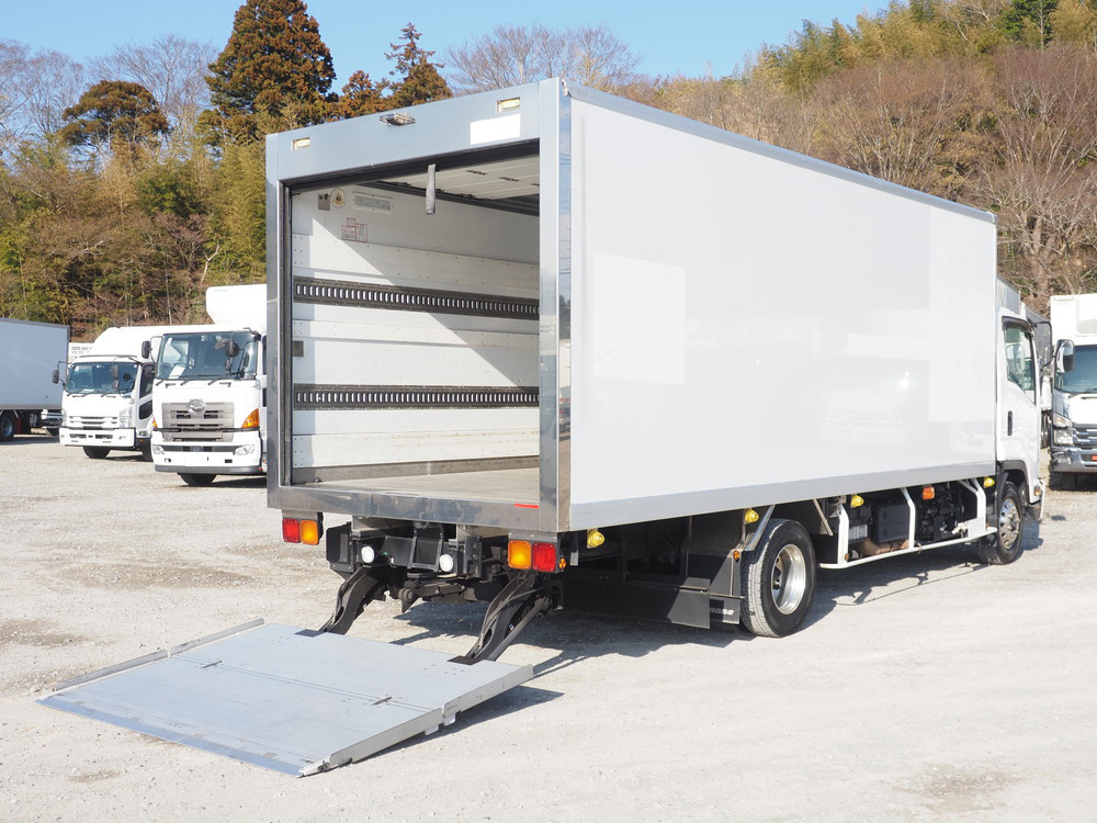 いすゞ フォワード 冷凍バン 中型 2PG-FRR90S1 年式 R2[写真19]