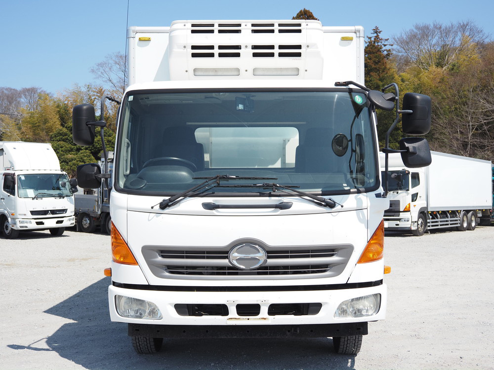 日野 レンジャープロ 冷凍バン 中型 TKG-FC9JKAP 年式 H27[写真02]