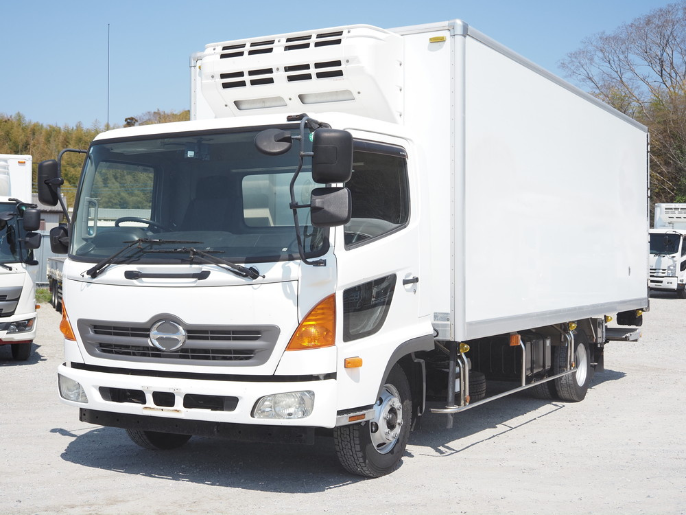 日野 レンジャープロ 冷凍バン 中型 TKG-FC9JKAP 年式 H27[写真01]