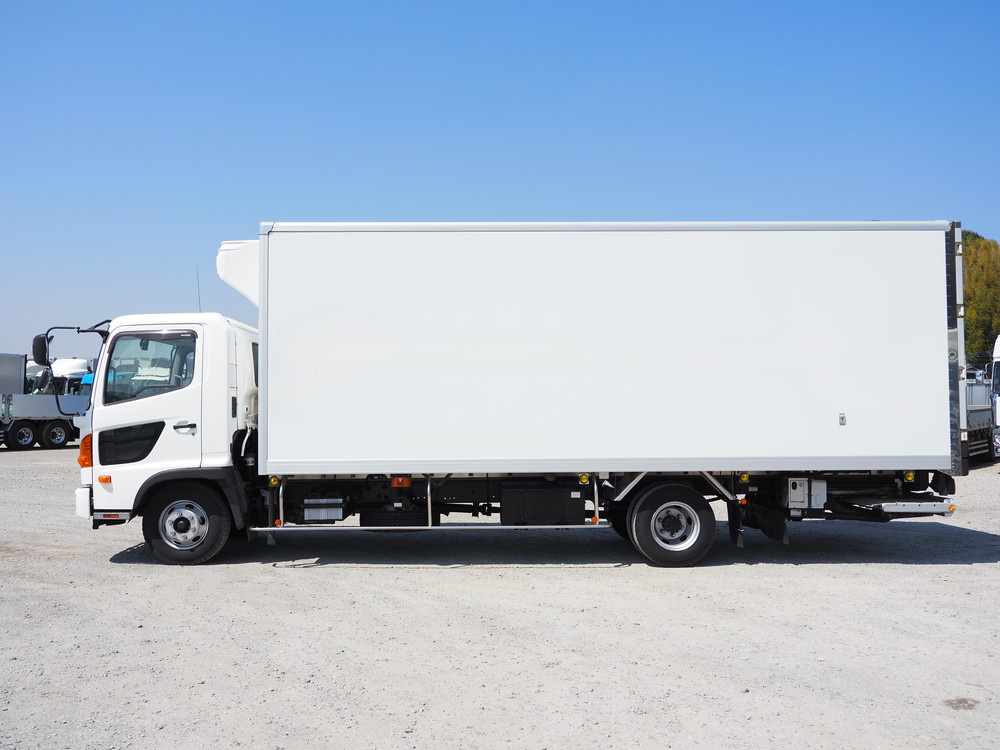 日野 レンジャープロ 冷凍バン 中型 TKG-FC9JKAP 年式 H27[写真10]