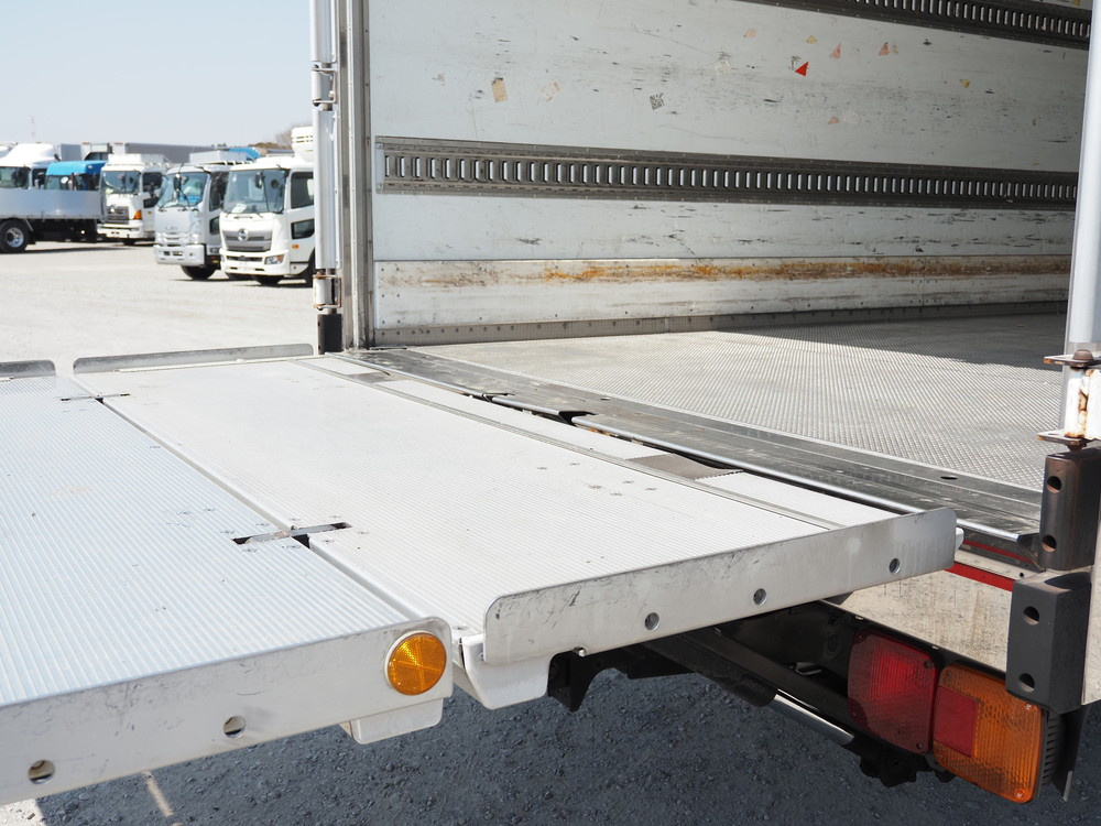 日野 レンジャープロ 冷凍バン 中型 TKG-FC9JKAP 年式 H27[写真15]