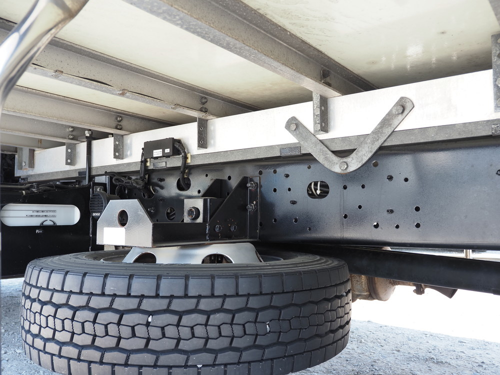 日野 レンジャープロ 冷凍バン 中型 TKG-FC9JKAP 年式 H27[写真26]