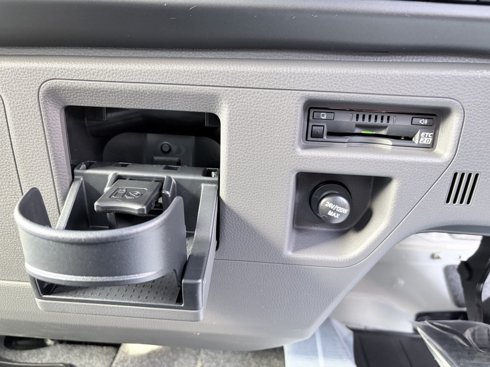 いすゞ フォワード ウイング車 中型 2RG-FRR90S4 年式 R7[写真18]
