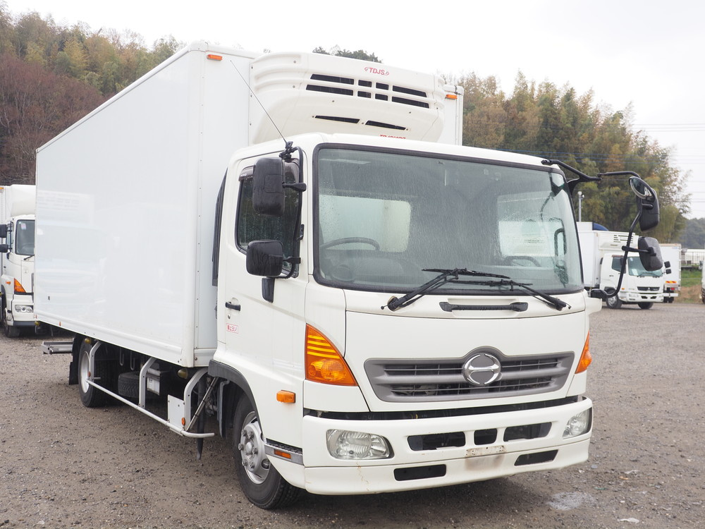 日野 レンジャープロ 冷凍バン 中型 TKG-FC9JKAG 年式 H27[写真03]