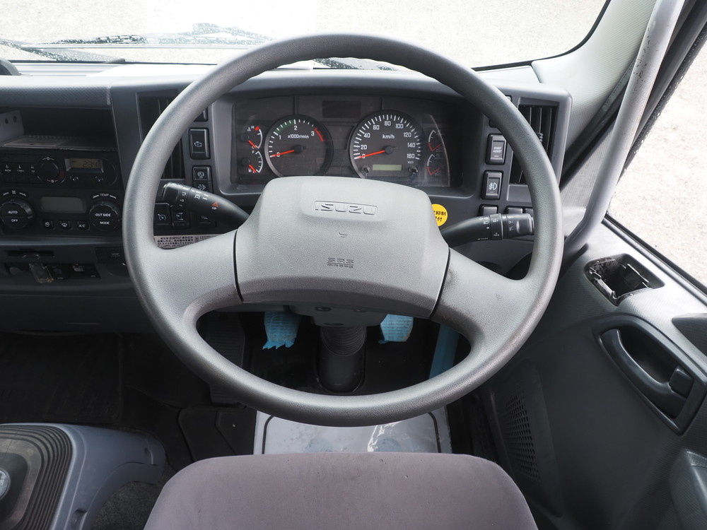 いすゞ フォワード 冷凍バン 中増t LKG-FTR90T2 年式 H29[写真31]