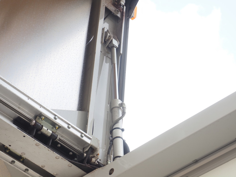 UDトラックス コンドル ウイング車 中増t QKG-PK39LH 年式 H28[写真18]