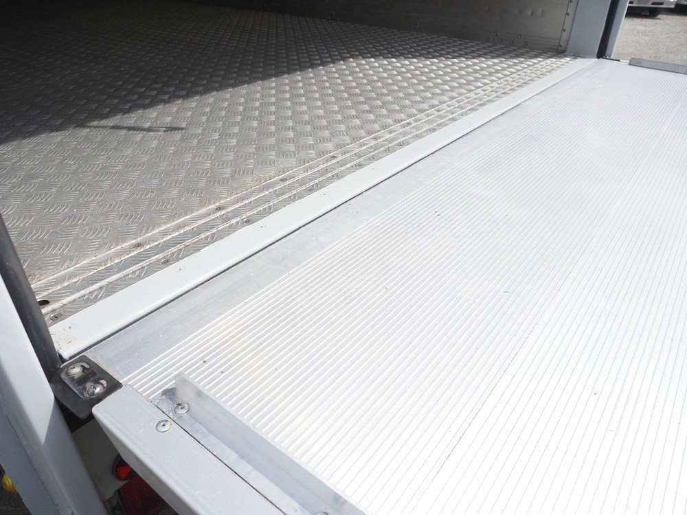 UDトラックス コンドル ウイング車 中増t QKG-PK39LH 年式 H28[写真32]