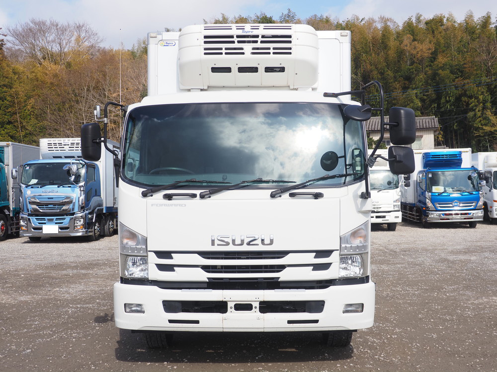 いすゞ フォワード 冷凍バン 中増t LKG-FTR90T2 年式 H29[写真04]