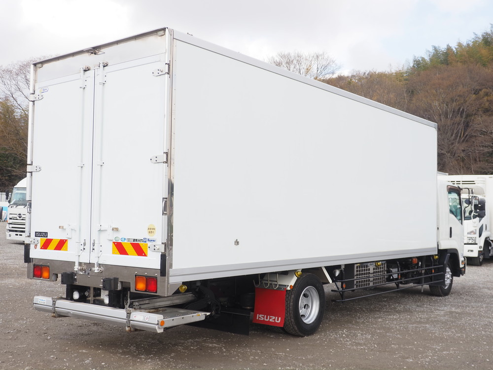 いすゞ フォワード 冷凍バン 中増t LKG-FTR90T2 年式 H29[写真06]